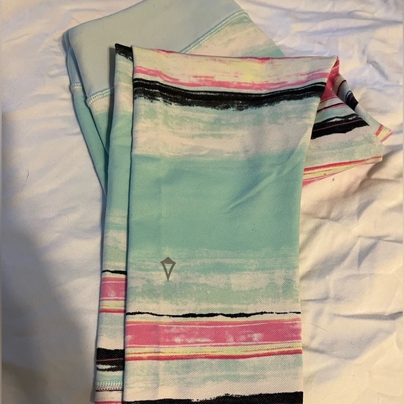 Ivivva by Lululemon cropped legging - Picture 1 of 2